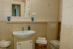 Phòng tắm tại Apartament BB Czarny Potok II