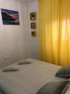 Postel nebo postele na pokoji v ubytování La Casa De Mi Madre - 2 bed flat in the heart of Torrevieja