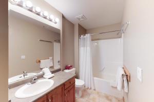 Ένα μπάνιο στο Arolla Chalet D +19 φωτογραφίες