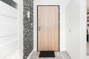 Fotografia z galérie ubytovania SuperApart Augustówka 73 "Sleek 1BR Home with Balcony & Pet-Friendly" vo Varšave