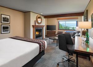 TV a/nebo společenská místnost v ubytování Skamania Lodge