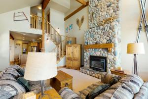 Χώρος καθιστικού στο South Face B