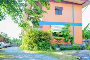 Fotografie z fotogalerie ubytování OYO 372 Wang Pin Place v destinaci Nakhon Pathom