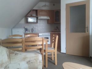 Kuchnia lub aneks kuchenny w obiekcie Apartment Klara