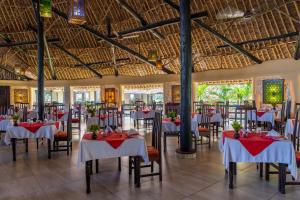 Restaurace v ubytování Southern Palms Beach Resort