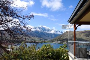 Gallery image of The Embassy B&B in Queenstown