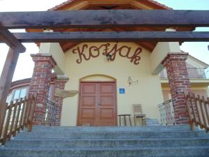Exteriér alebo vchod do ubytovania Guest House Kozjak