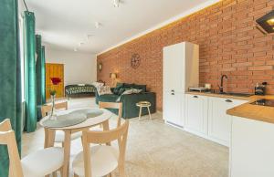 Kuchyňa alebo kuchynka v ubytovaní Apart-Invest Apartament Glamoure