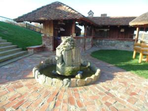 Vonkajšia záhrada v ubytovaní Guest House Kozjak