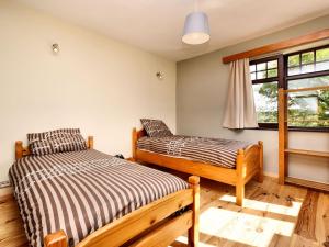 Postel nebo postele na pokoji v ubytování Villa with Spa, Luxembourg