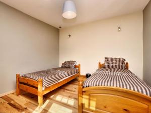 Postel nebo postele na pokoji v ubytování Villa with Spa, Luxembourg