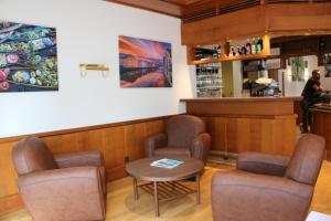 Lounge nebo bar v ubytování Auberge Au Lion d'Or