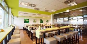 Restauracja lub miejsce do jedzenia w obiekcie Hotel Greenrooms