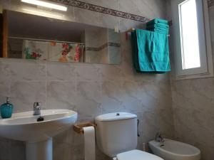 A bathroom at Cal Bover