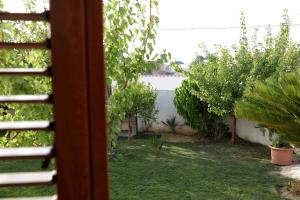 A garden outside B&B Milena