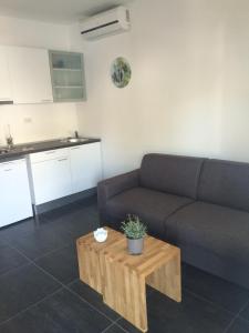 Posezení v ubytování Apartments Madzari - Ciovo - Pool