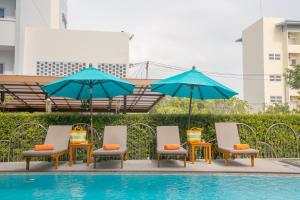 Bazén v ubytování Recenta Suite Phuket Suanluang nebo v jeho okolí
