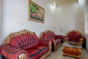 Gallery image of RedDoorz @ Jalan Pattimura Palu in Palu