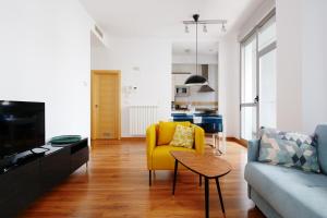 Μια τηλεόραση ή/και κέντρο ψυχαγωγίας στο Condesa de Bureta con GARAJE INCLUIDO