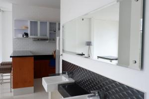 Gallery image of Arawa Traveller's Inn Motel in Makassar