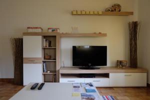 TV a/nebo společenská místnost v ubytování Refúgio do Almograve + 4 fotografie