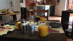 Φαγητό σε αυτό το διαμέρισμα ή κάπου εκεί κοντά