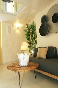A seating area at Esperia Luxury Suites