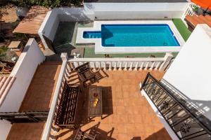 Basen w obiekcie Chozo del viejo - Peaceful country Villa in La Antigua lub w pobliżu