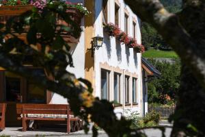Ogród w obiekcie Gasthof Neuwirt