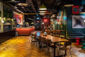 O lounge ou bar de Latroupe Jacobs Inn
