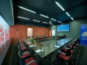 Zona business o sala conferenze di EA Hotel Julis