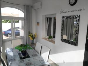 Zdjęcie z galerii obiektu VILLA DOS-LAGOS w mieście Torrevieja