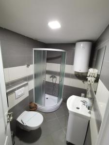 SAPA Studios & Apartments tesisinde bir banyo