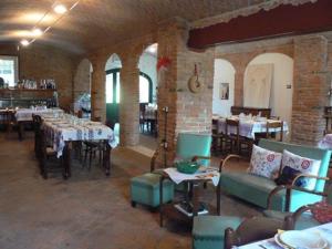 Restaurace v ubytování Agriturismo Albero del Latte + 37 fotografií