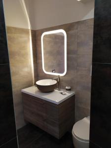 A bathroom at Brera Még 36 kép
