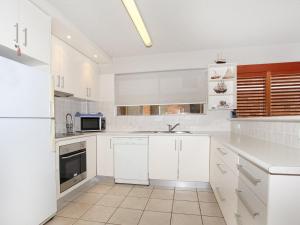 Η κουζίνα ή μικρή κουζίνα στο Riverview II 3