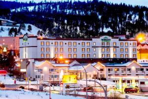 Utsikt mot fjell, enten fra hotellet eller fra et annet sted