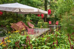 Un jardín fuera de Nala Individuellhotel