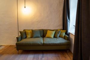 Predel za sedenje v nastanitvi Flurin Suites