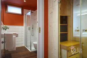 Koupelna v ubytování Casa Oliva Quero + 31 fotografií