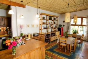 Foto da galeria de Oakdene Guest House em Oudtshoorn