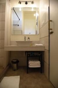 Koupelna v ubytování Baijoo Niwas