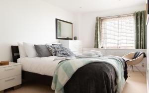 Fabulous 3 Bed 2 Bath near Victoria Station