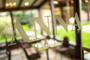 Vonkajšia záhrada v ubytovaní Hotel Anna