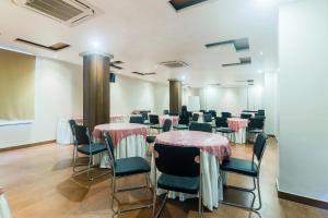 Posezení v ubytování Hotel Gulmohar Grand