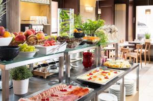 Φαγητό σε αυτό το ξενοδοχείο ή κάπου εκεί κοντά +85 φωτογραφίες