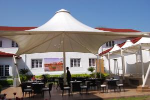 Restoran või mõni muu söögikoht majutusasutuses The LaLit Grand Palace Srinagar