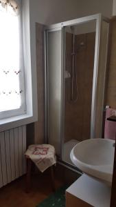 Kúpeľňa v ubytovaní luminoso ed accogliente, centralissimo appartamento indipendente