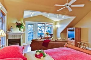 Uma área de estar em Bonniebrook Lodge