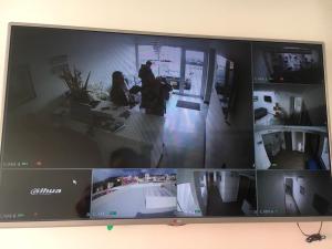 TV a/nebo společenská místnost v ubytování HOTEL ZARCILLEJO